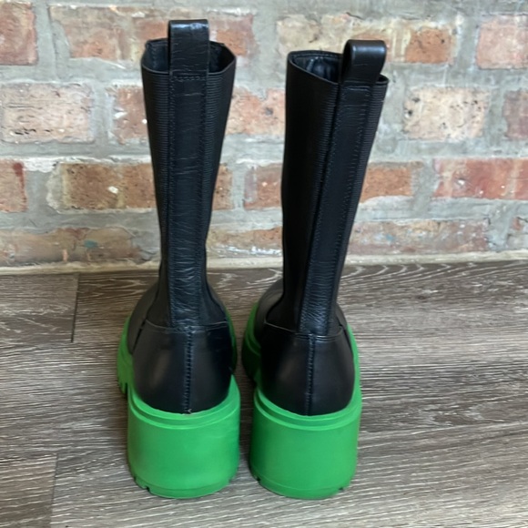 STEVE MADDEN - Picture 4 of 17